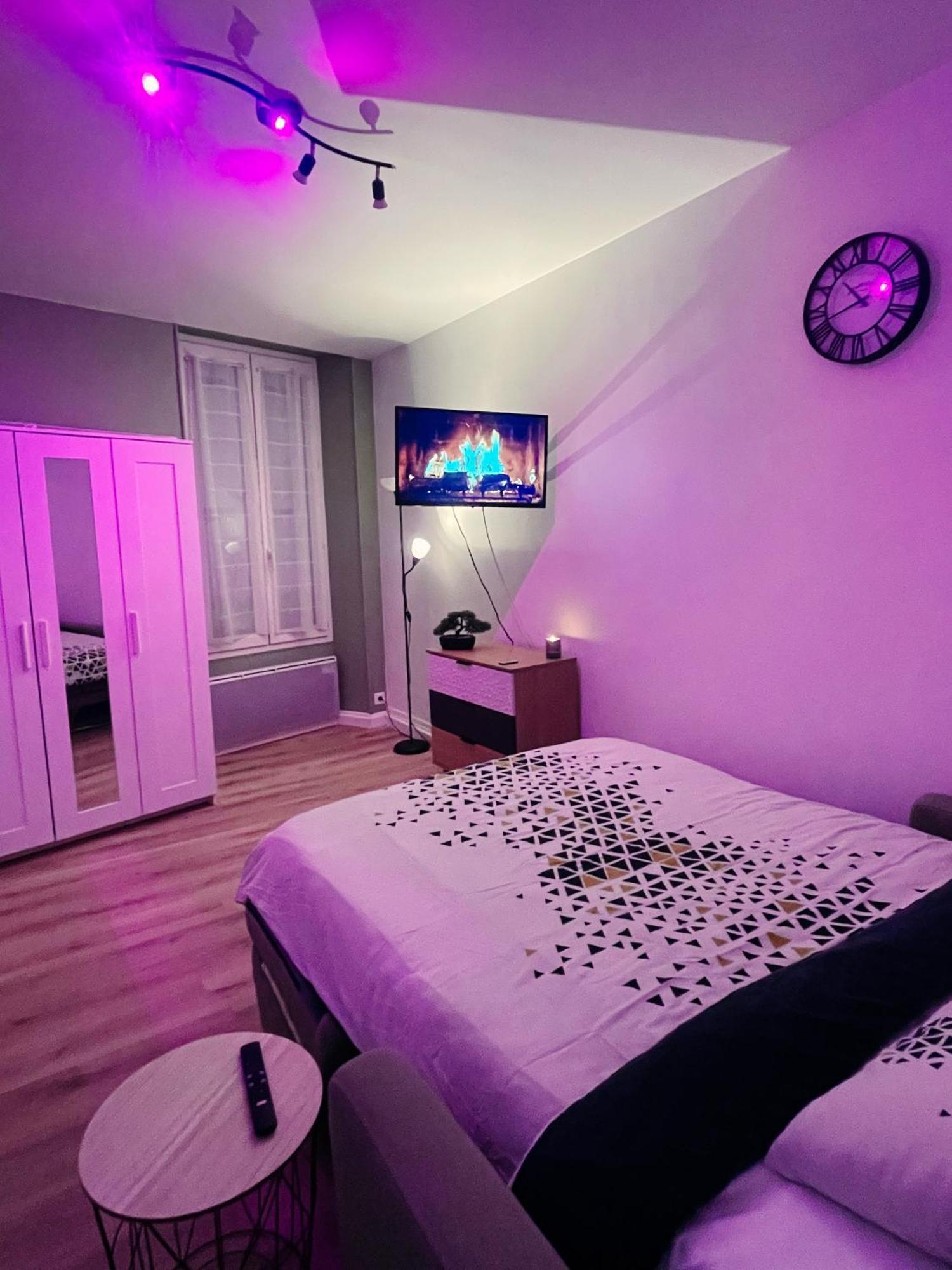 Escapade Ardechoise - Parking Gratuit - Chateau A 2 Pas โอเบอนา ภายนอก รูปภาพ